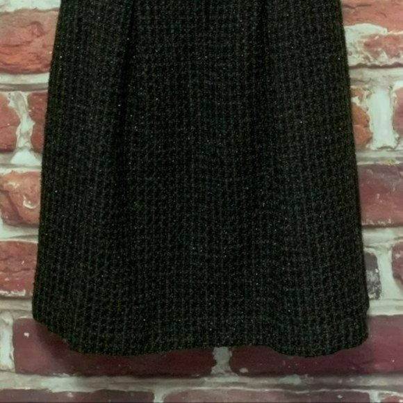 OUTBACK RED GREEN & BLACK MULTICOLOR BOUCLE SLEEVELESS PLEATED SHEATH DRESS - Picture 5 of 9